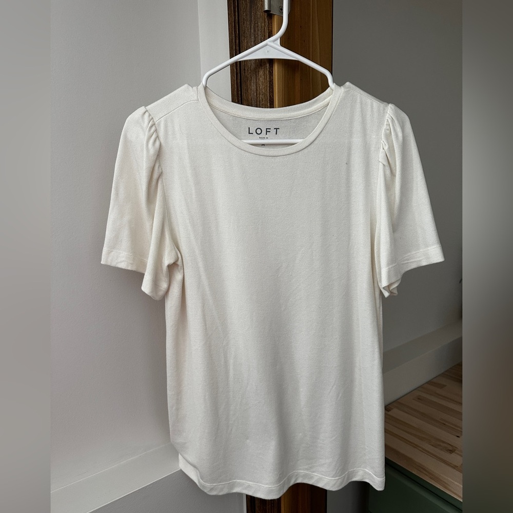 LOFT Women's Ivory Short Sleeve Tee